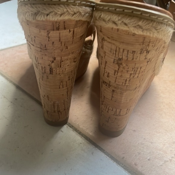 Steve Madden camel wedges - Picture 2 of 8